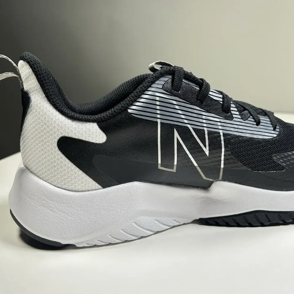 New Balance Rave Run V2 Boys Size 7 XW Extra Wide Running Shoes GKRAVBW2 NWT